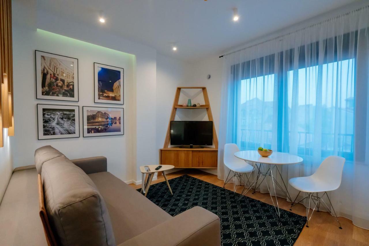 Arbans Cosy Modern Apartment In The City Center بوخارست المظهر الخارجي الصورة